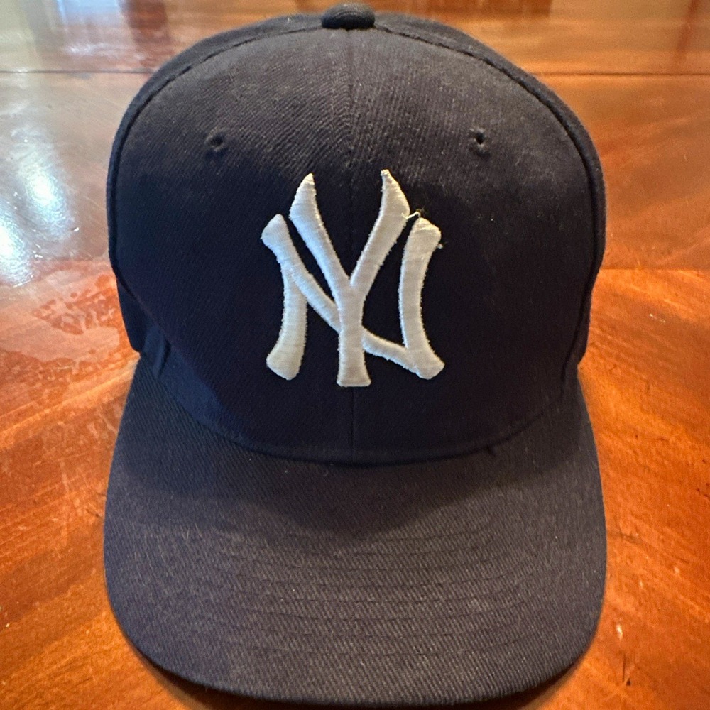 Top Wear New York Yankees MLB Navy/White Baseball Cap